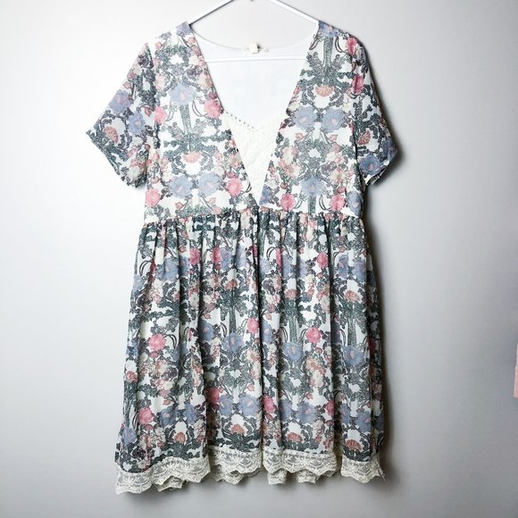 entro Dresses & Skirts - Entro Pastel Floral Lace Trim Baby Doll Dress